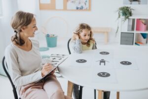 school psychitherapist